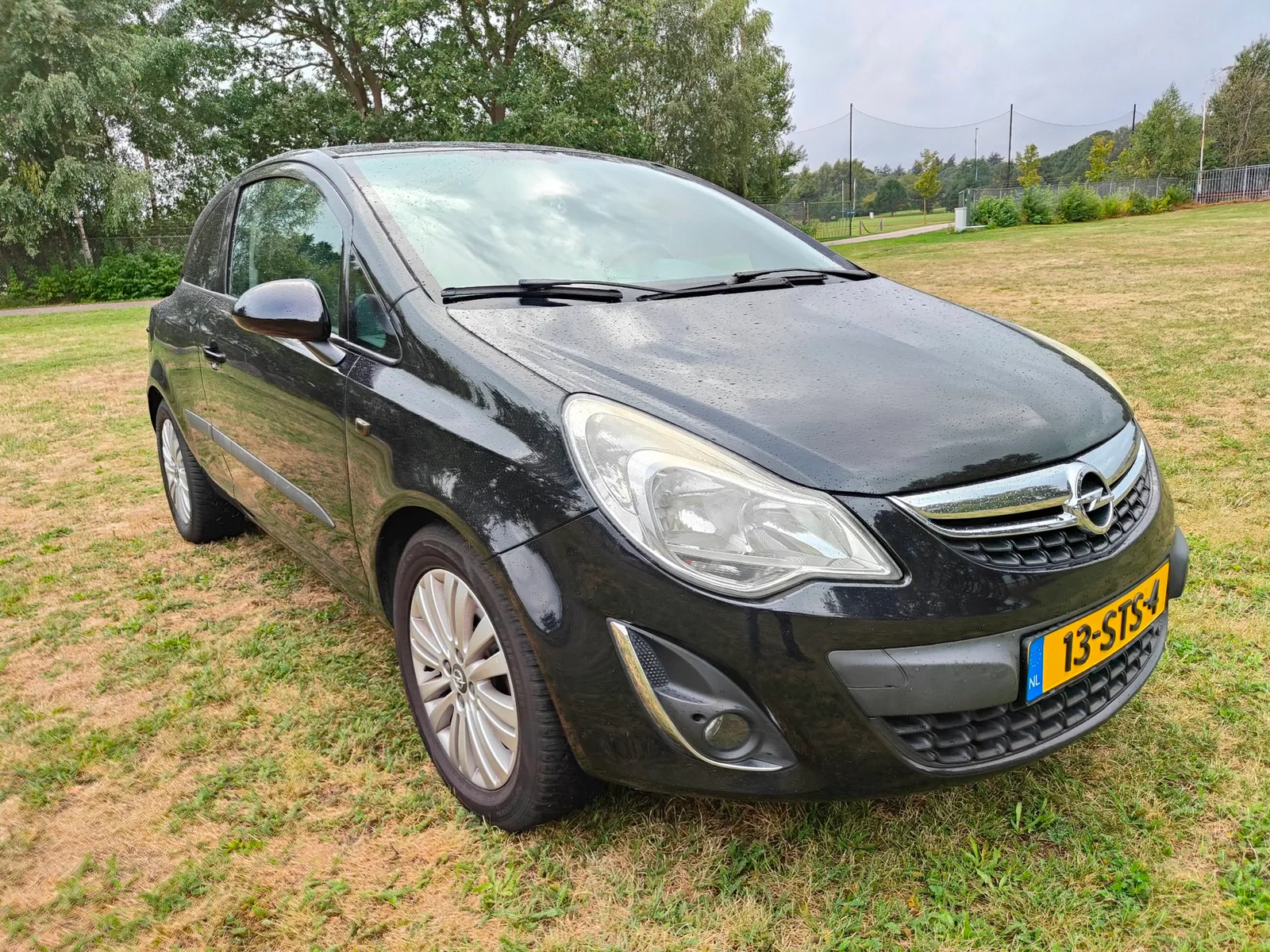 Opel Corsa (2011) — foto 1