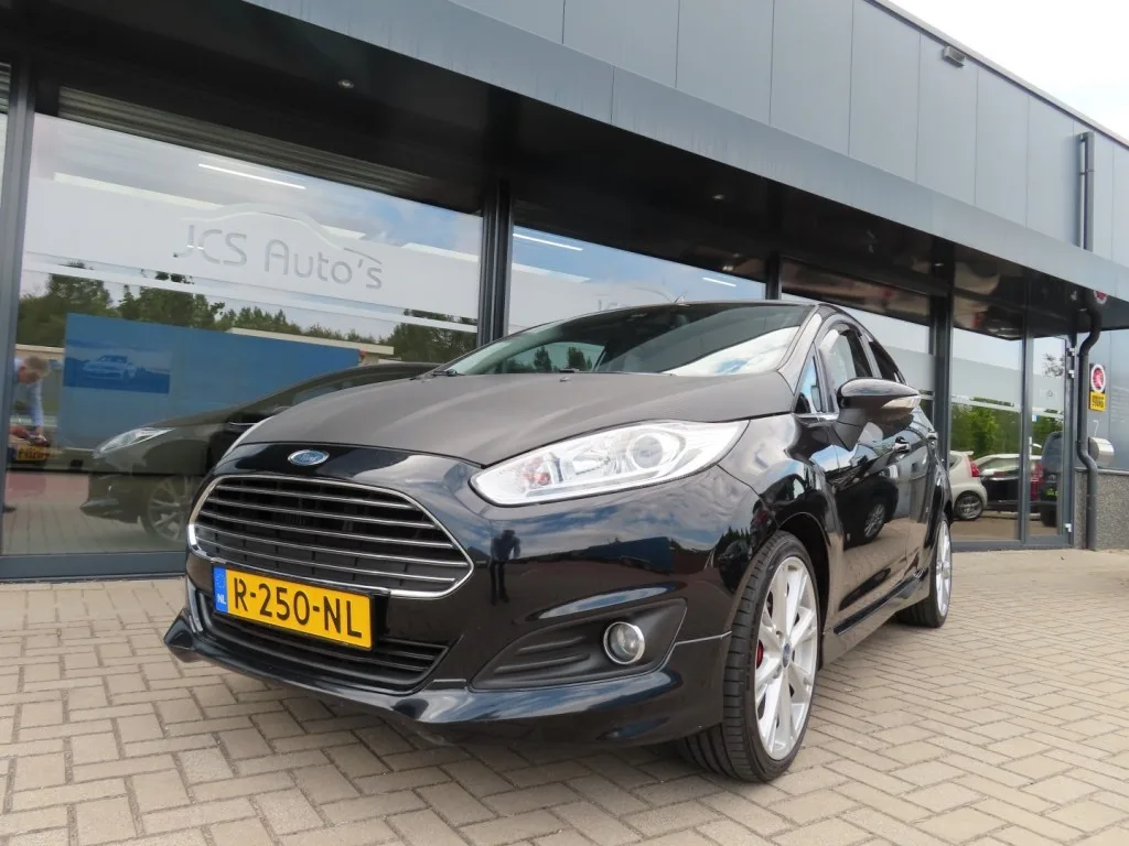 Ford Fiesta (2013) — foto 1