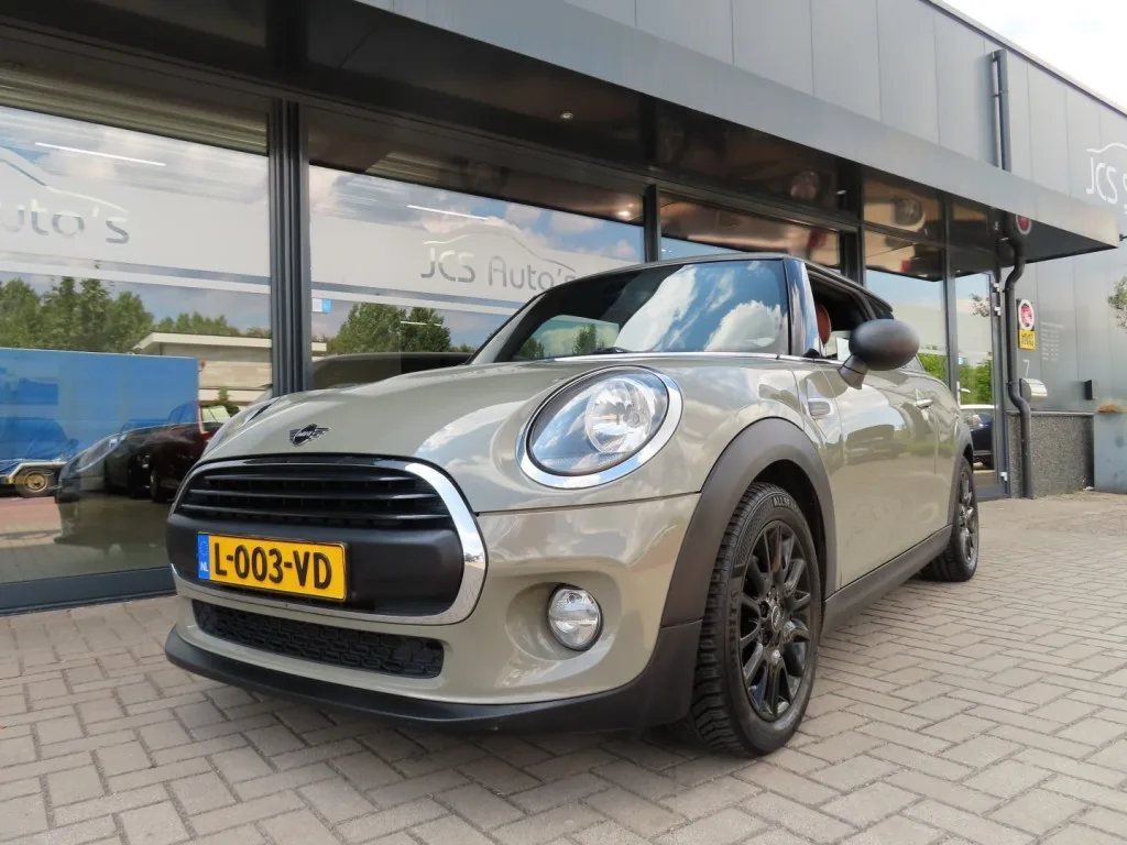 MINI One (2018) — foto 1