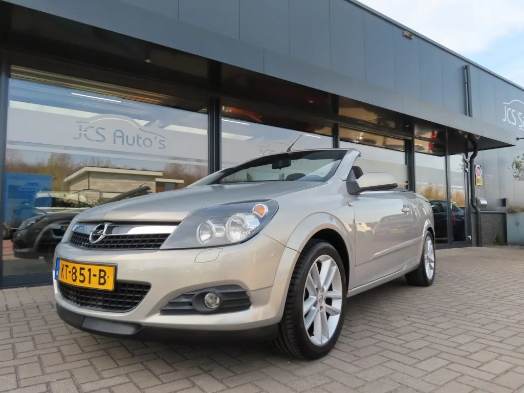 Opel Astra (2006) — foto 1