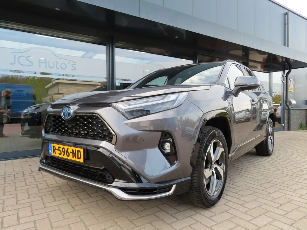Toyota RAV4 (2022) — foto 1