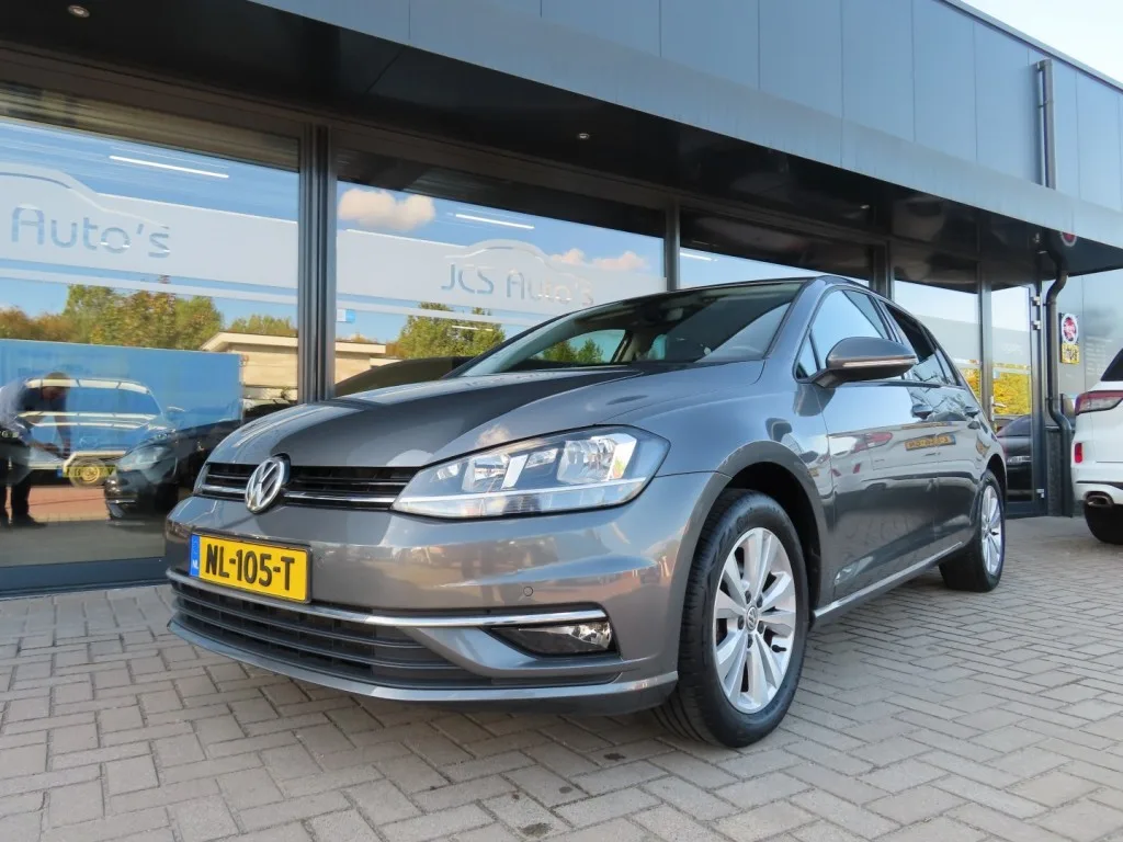 Volkswagen Golf (2017) — foto 1