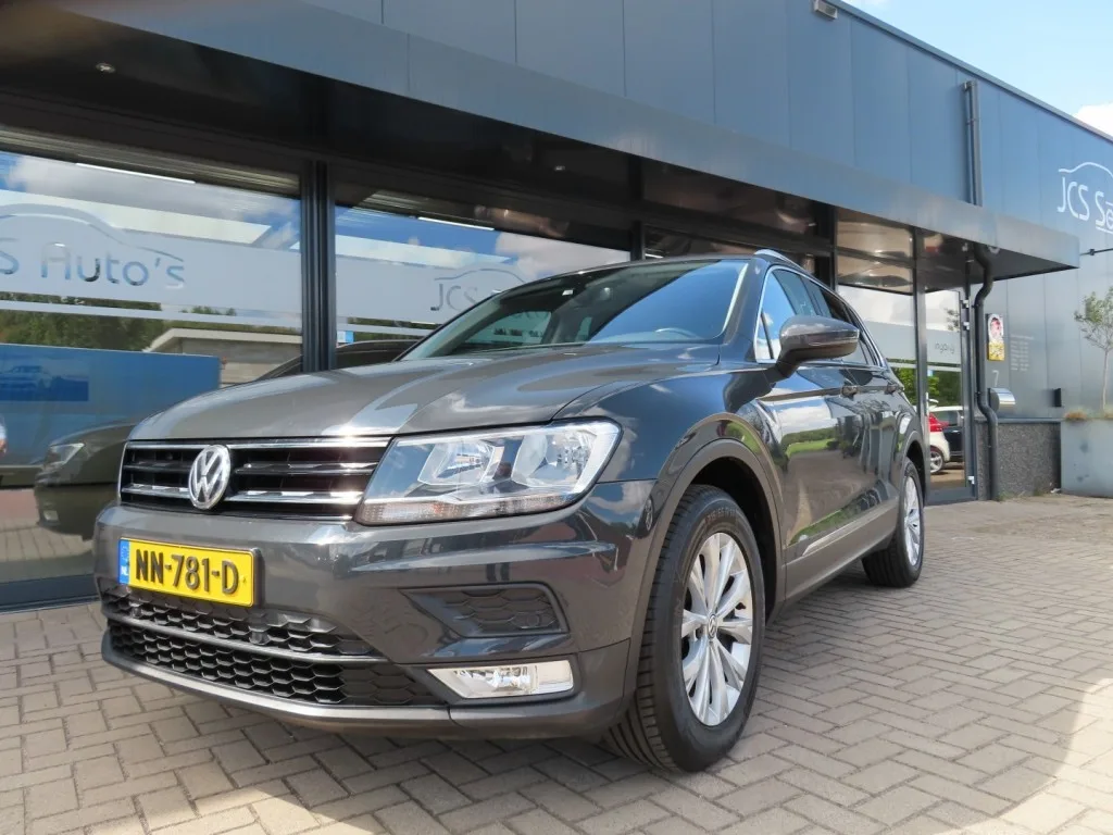 Volkswagen Tiguan (2017) — foto 1