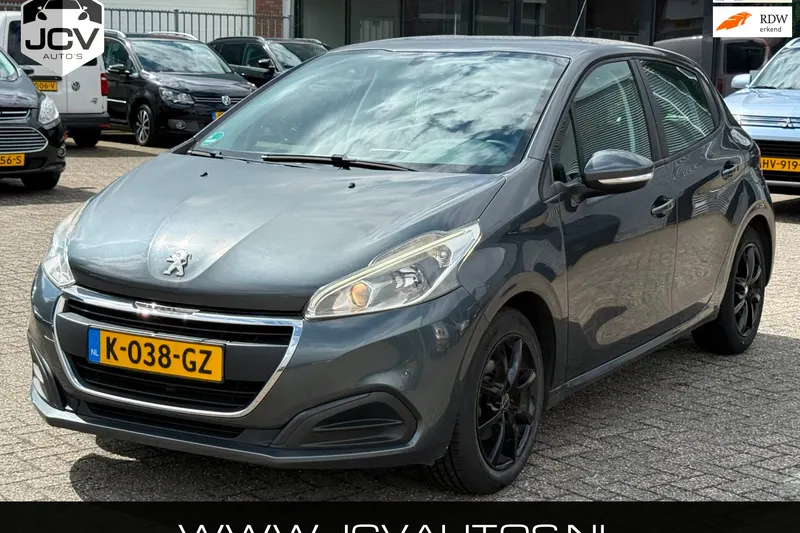 Peugeot 208 (2015)