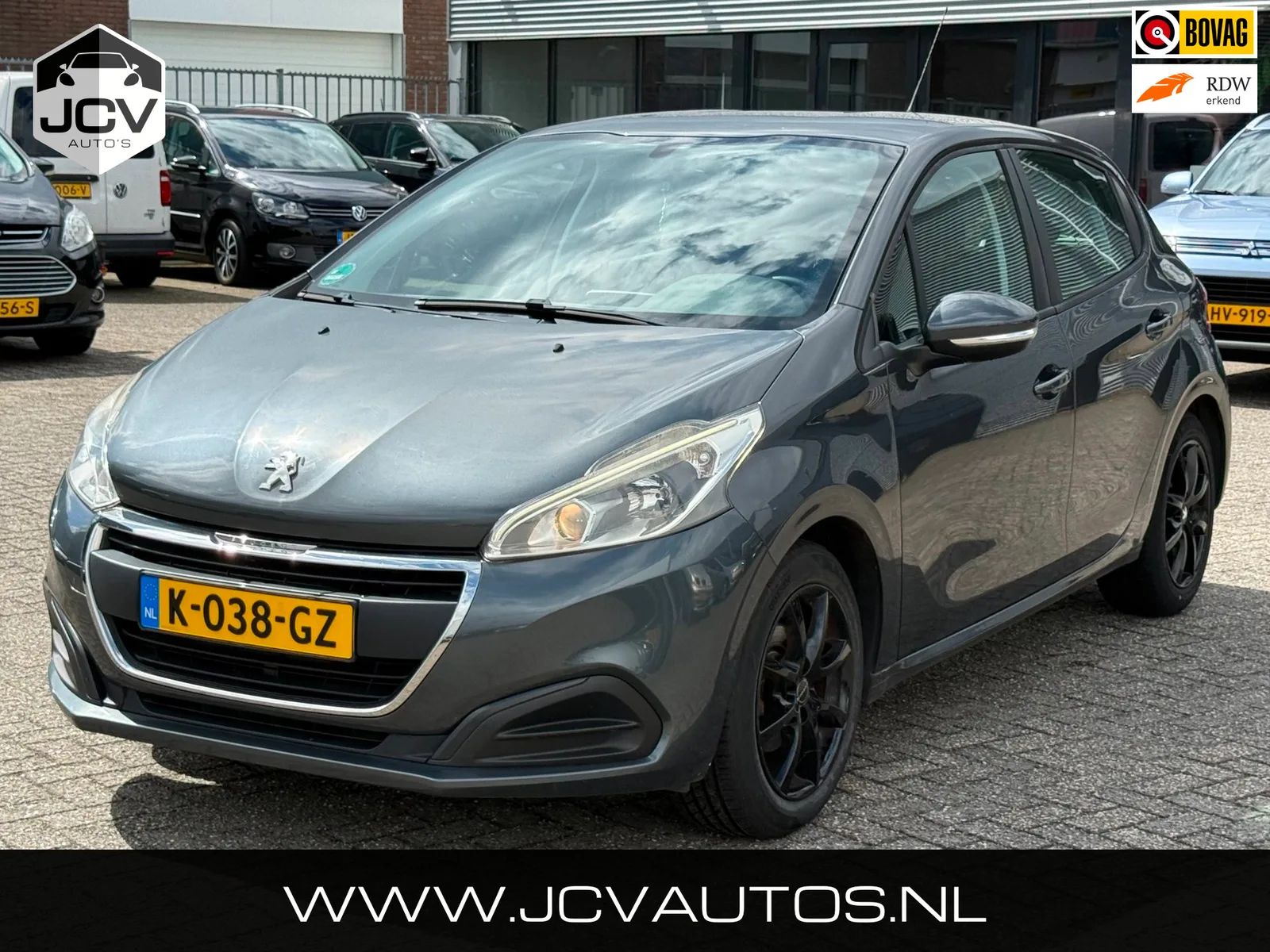 Peugeot 208 (2015) — foto 1