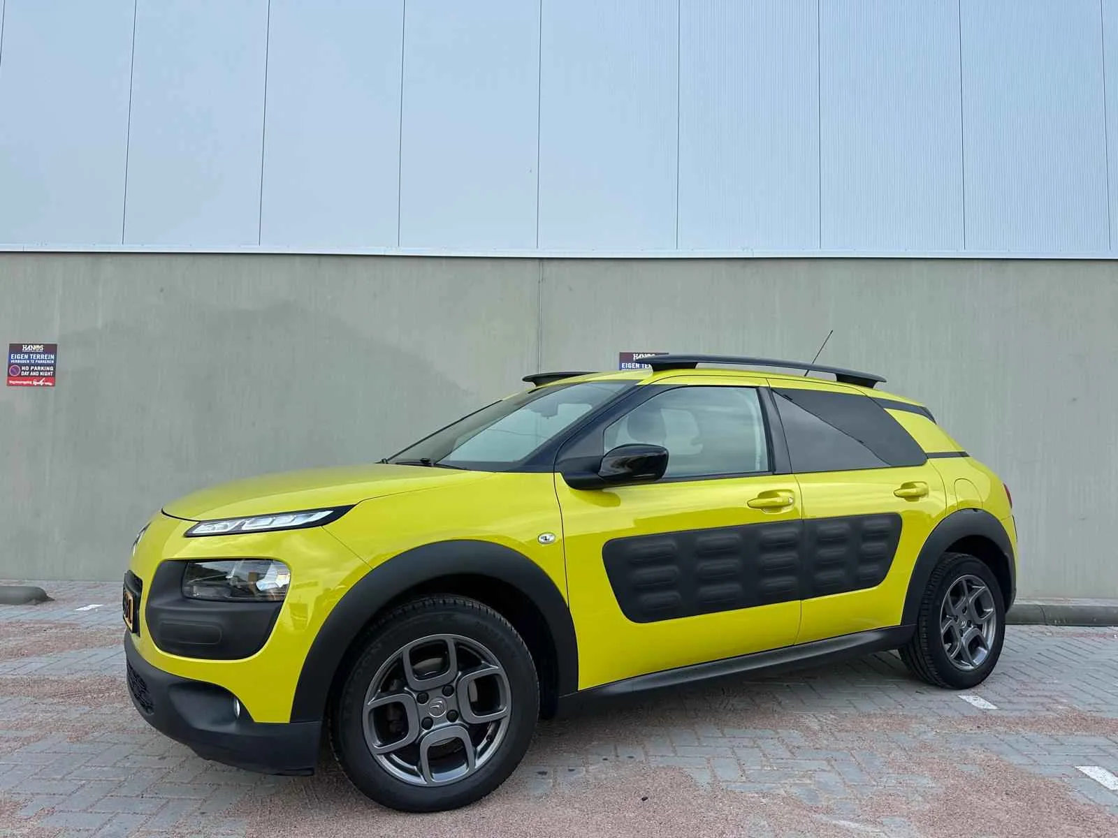 Citroën C4 Cactus (2018) — foto 1