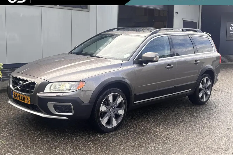 Volvo XC70 (2010)