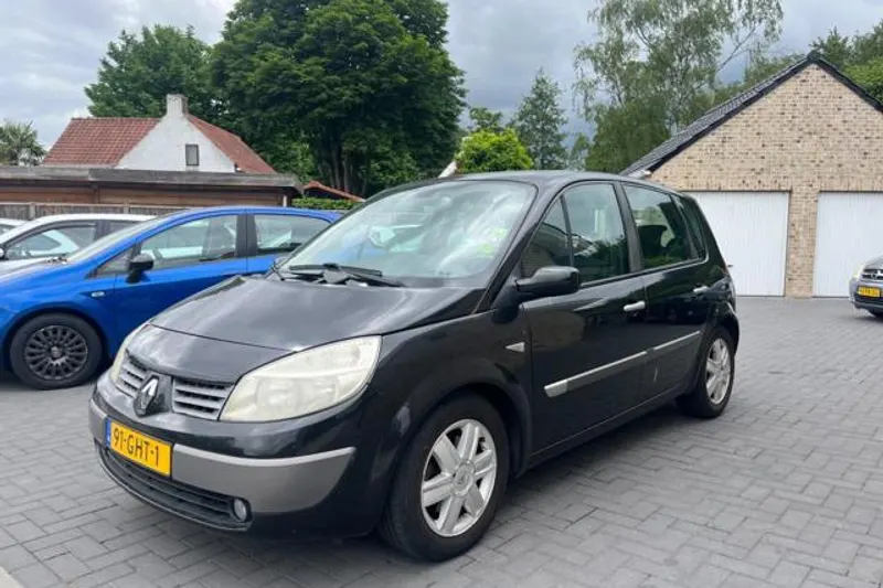 Renault Scénic (2005)