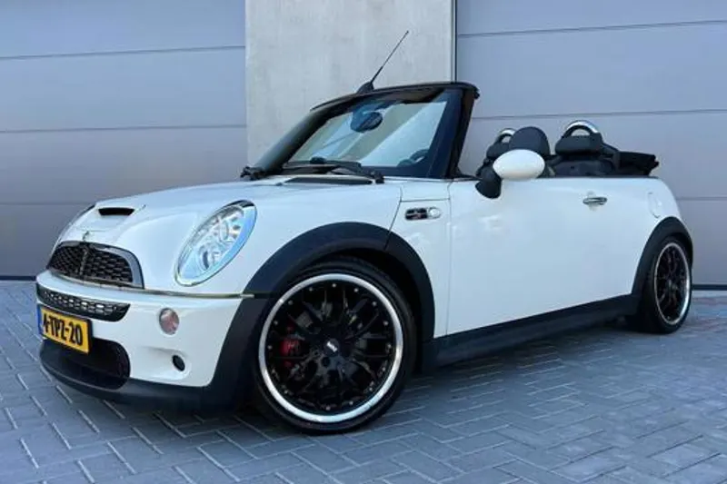 MINI Cabrio (2008)