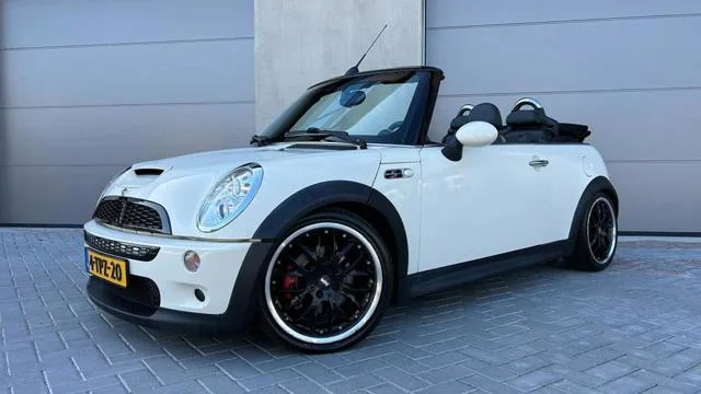 MINI Cabrio (2008) — foto 1