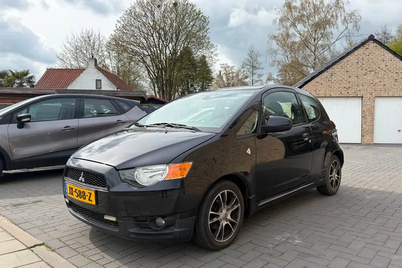 Mitsubishi Colt (2010)