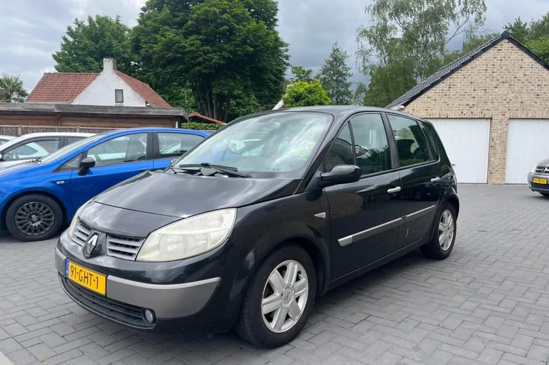 Renault Scénic (2005)