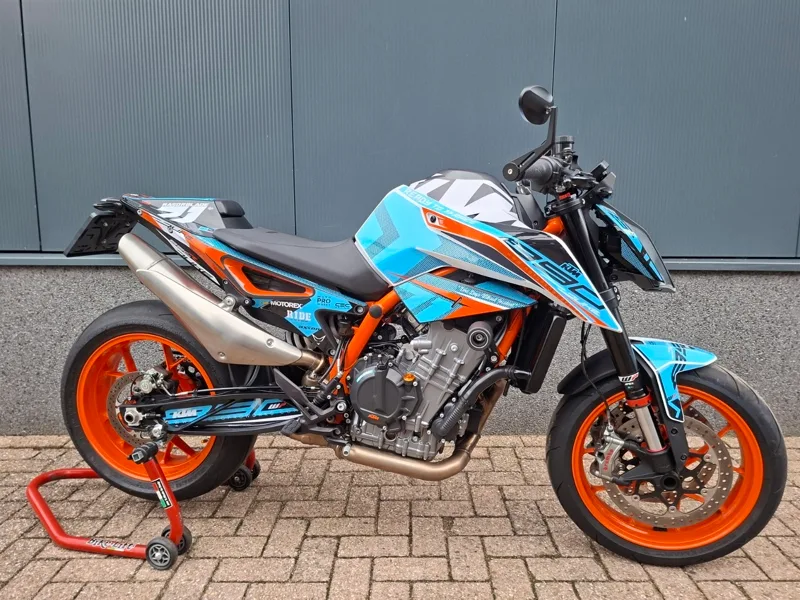 KTM 890 Duke (2020) — foto 1