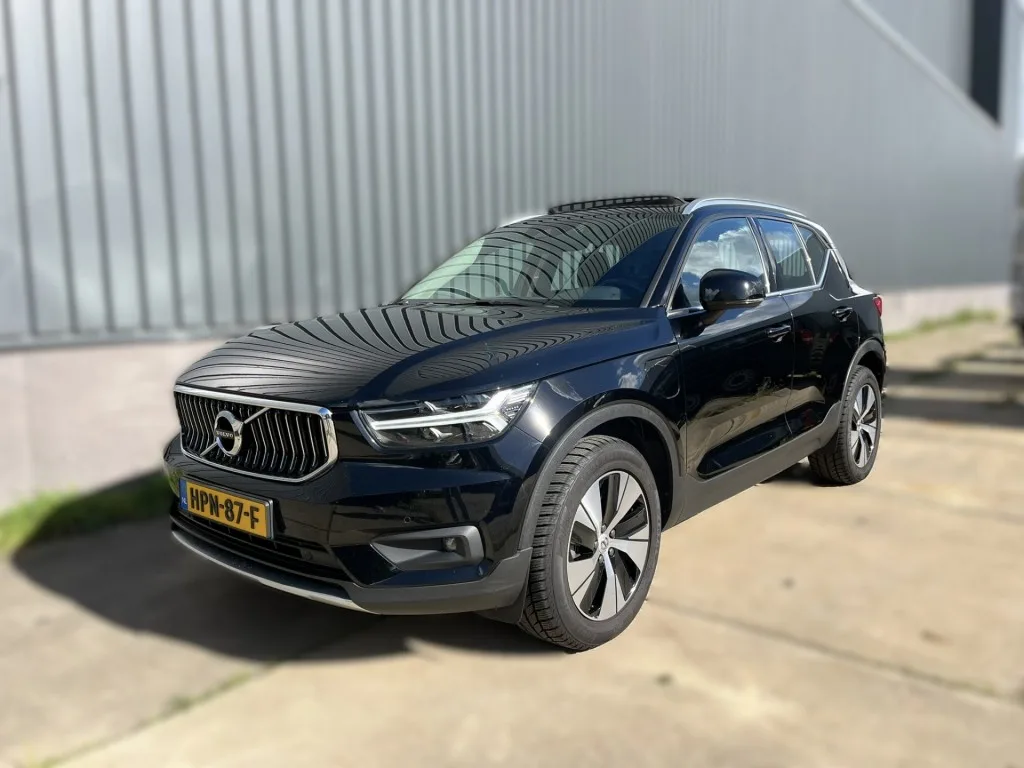 Volvo XC40 (2020) — foto 1