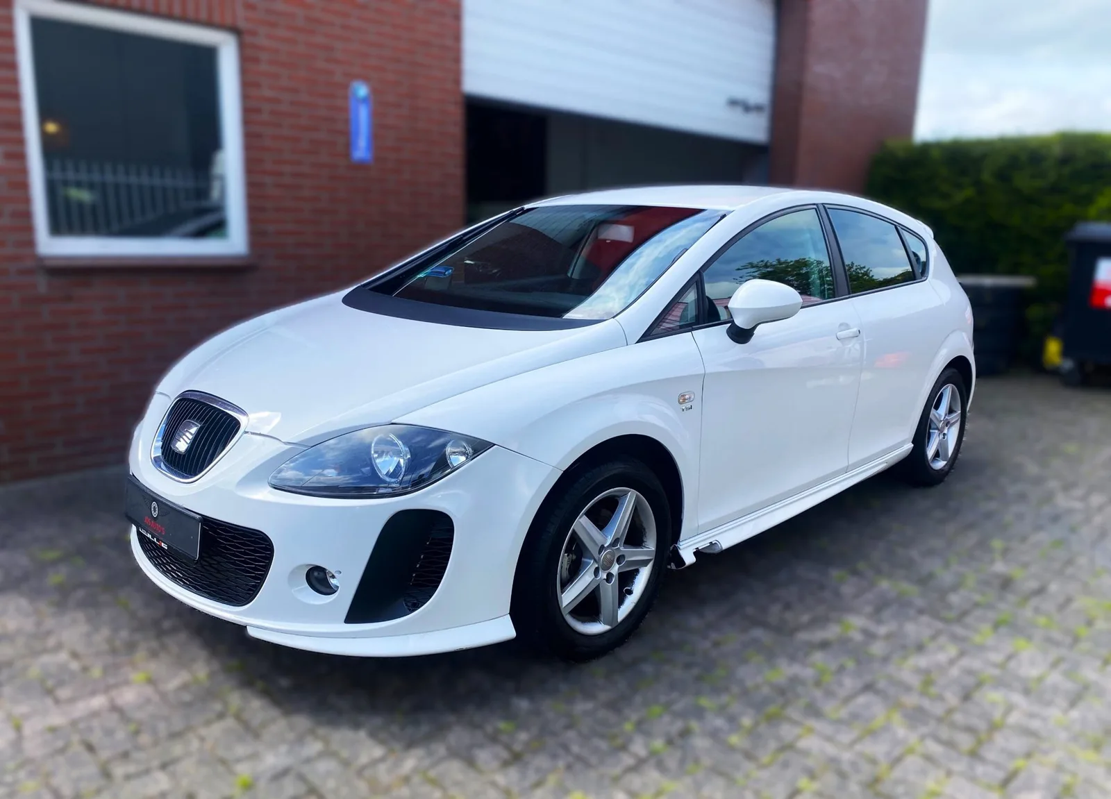 SEAT Leon (2011) — foto 1