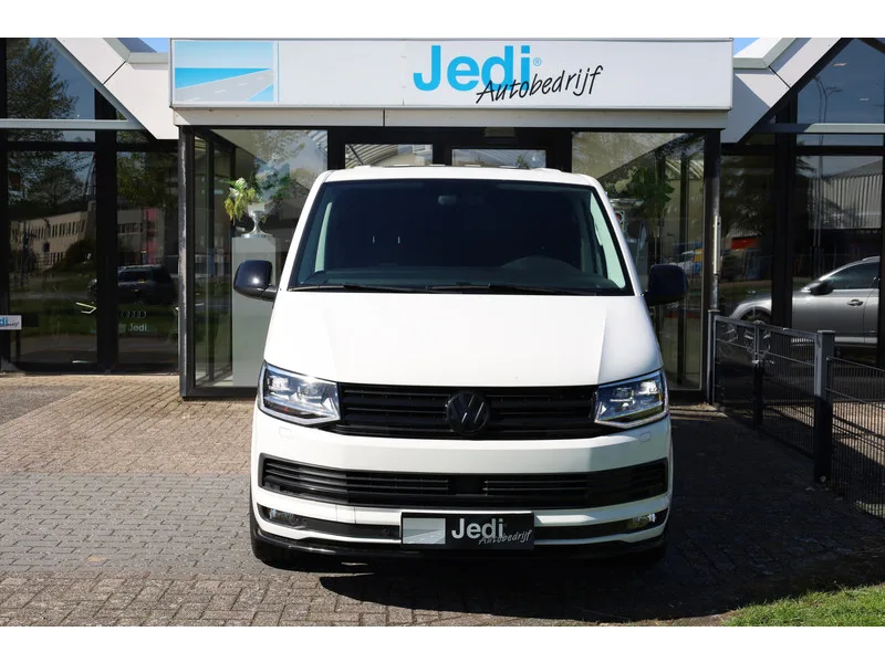 Volkswagen Transporter (2019) — foto 1