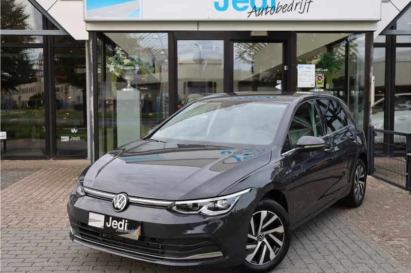 Volkswagen Golf (2021)