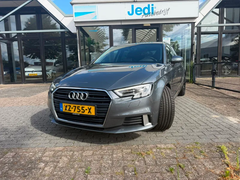 Audi A3 (2018) — foto 1