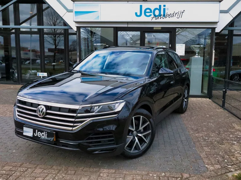 Volkswagen Touareg (2020) — foto 1