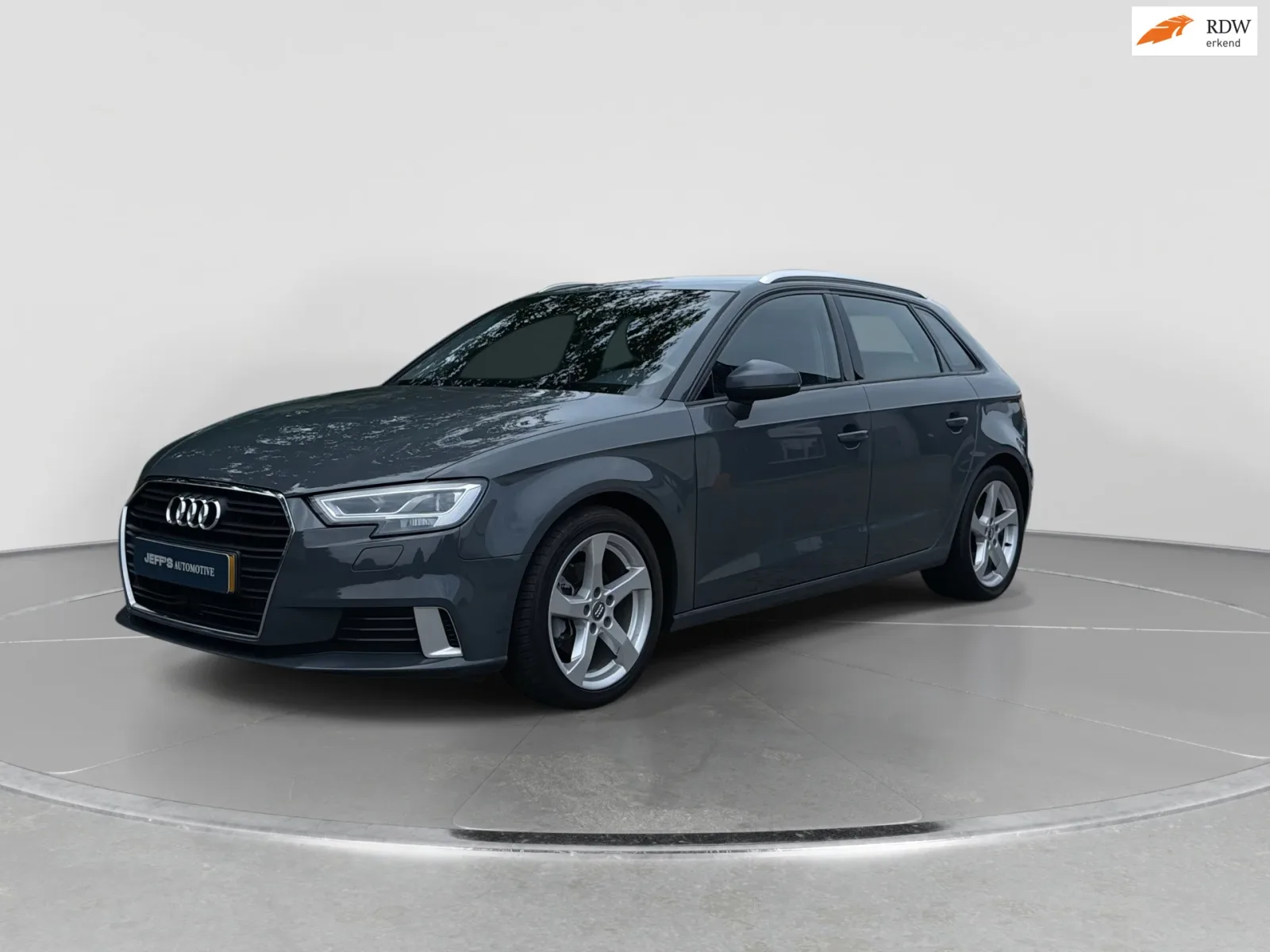 Audi A3 (2018) — foto 1