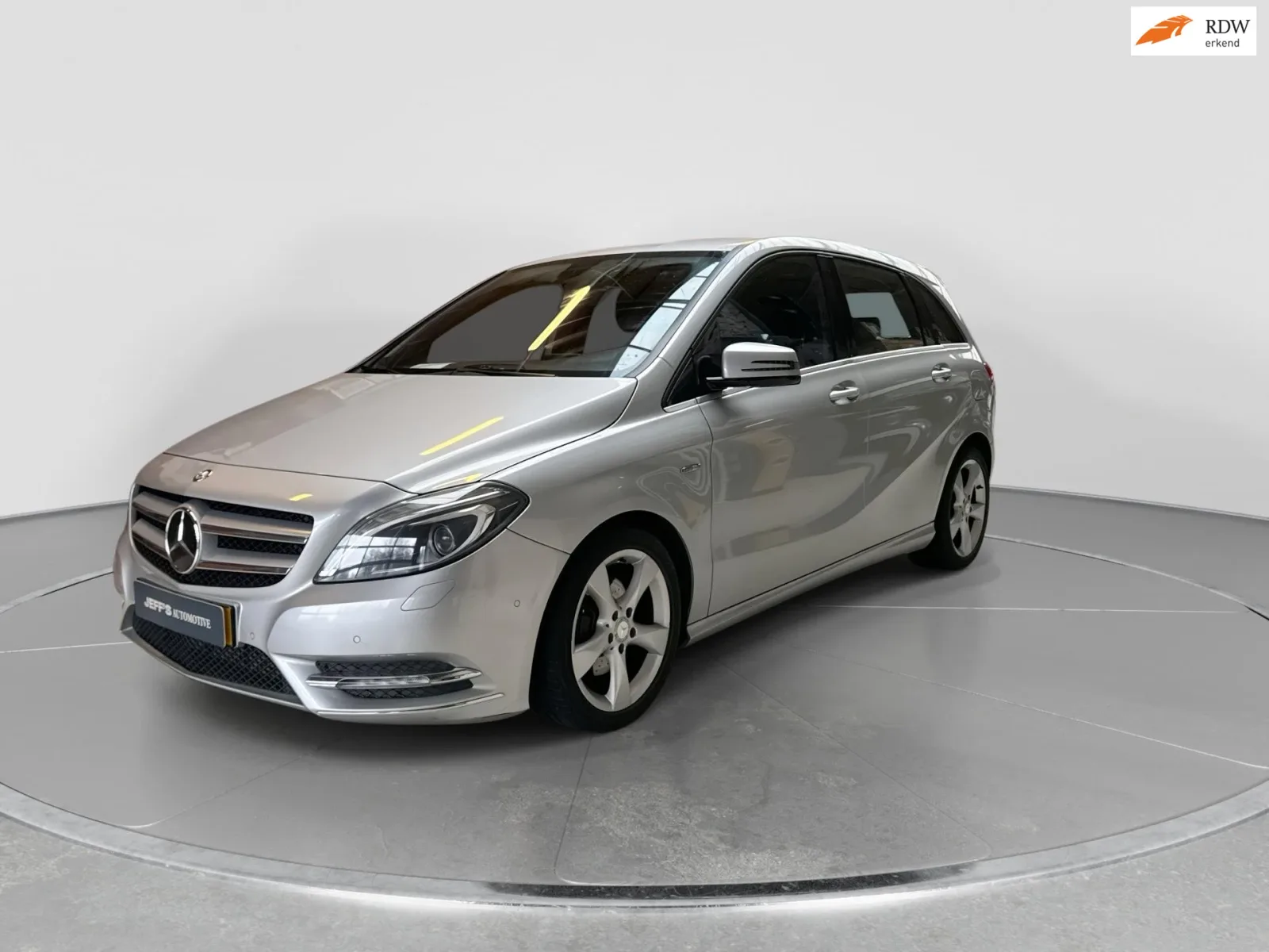 Mercedes-Benz B-Klasse (2012) — foto 1