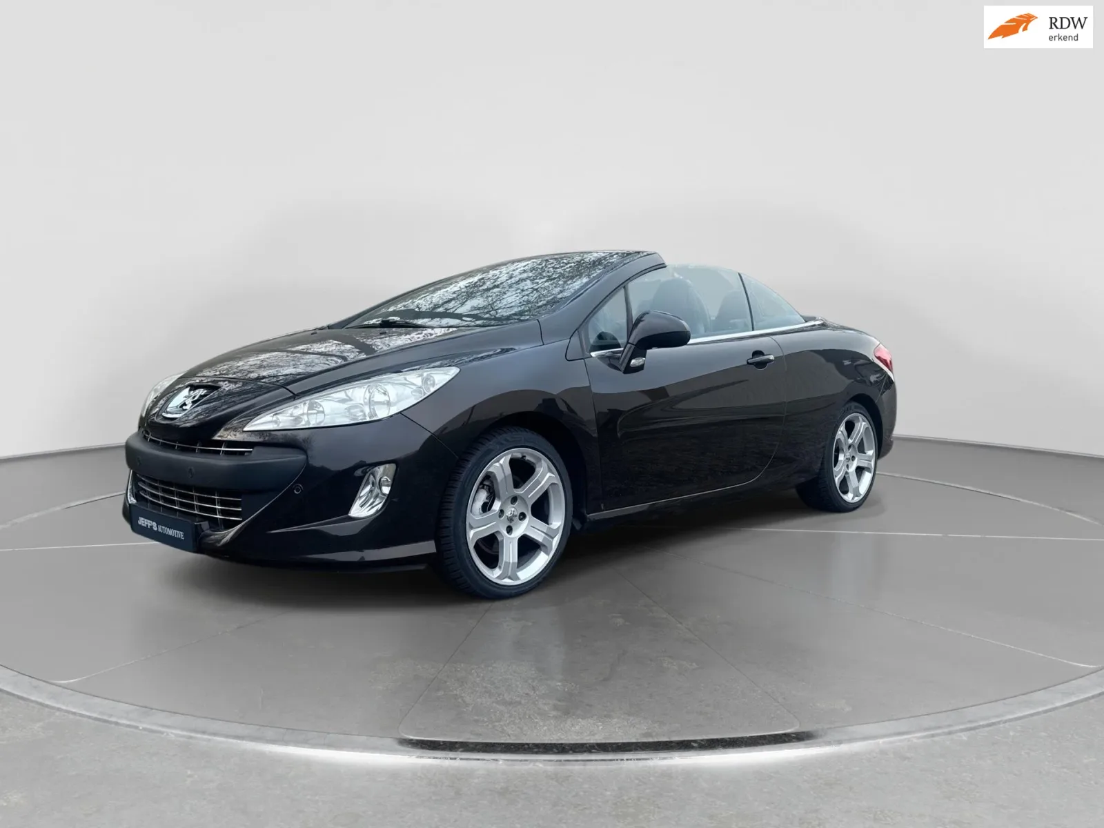 Peugeot 308 (2010) — foto 1
