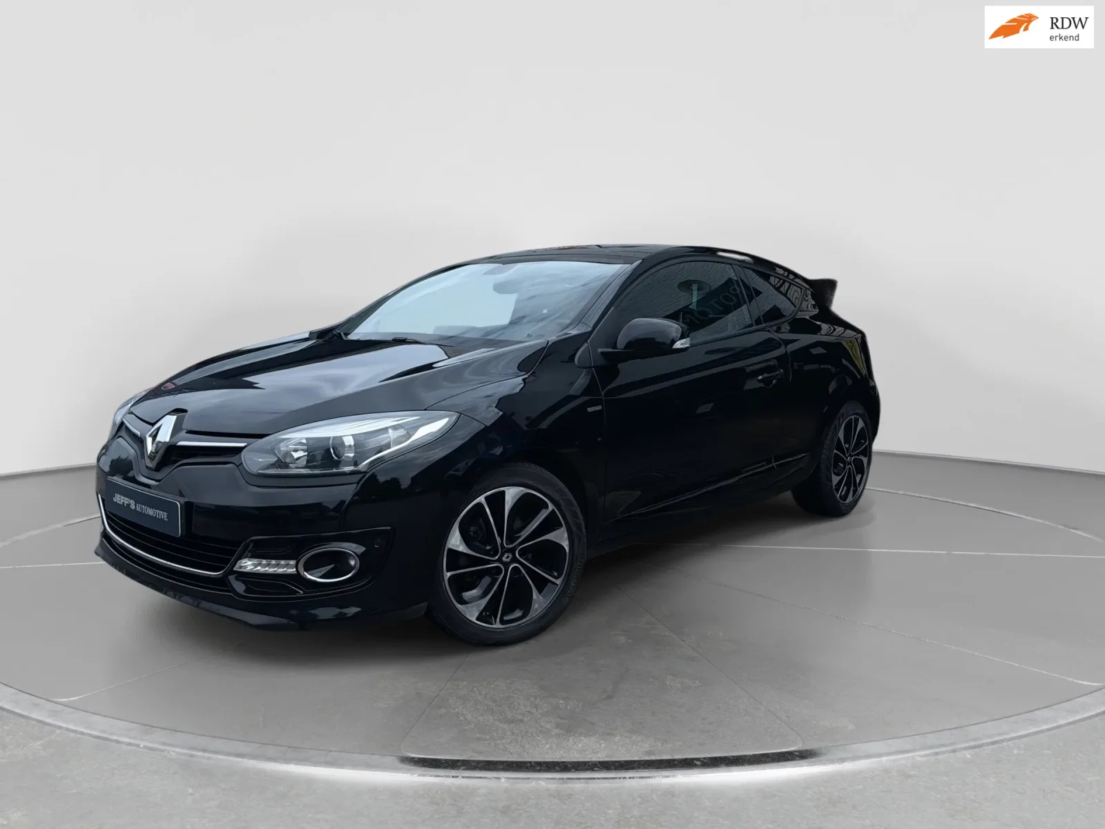 Renault Mégane (2015) — foto 1