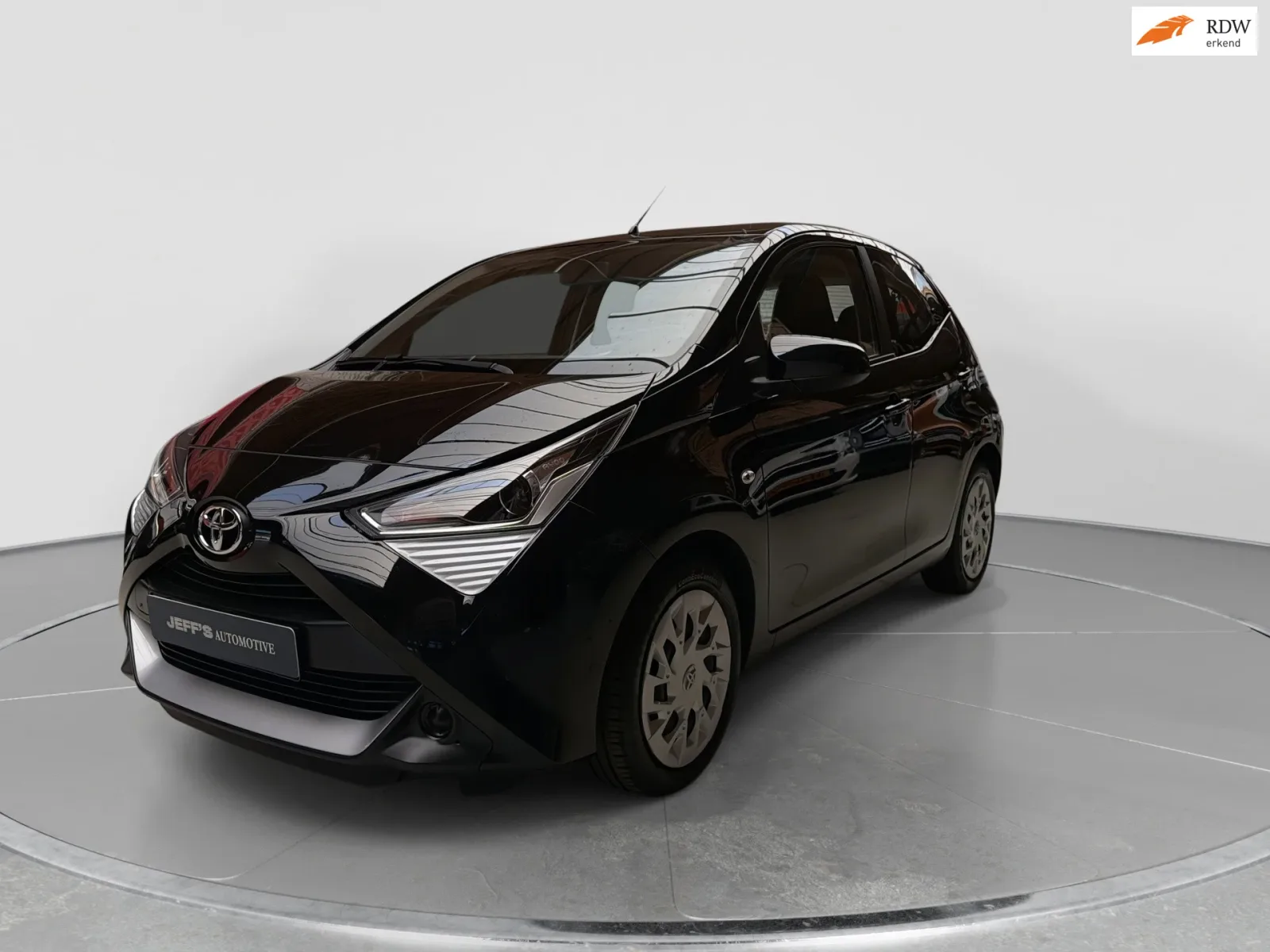 Toyota Aygo (2021) — foto 1