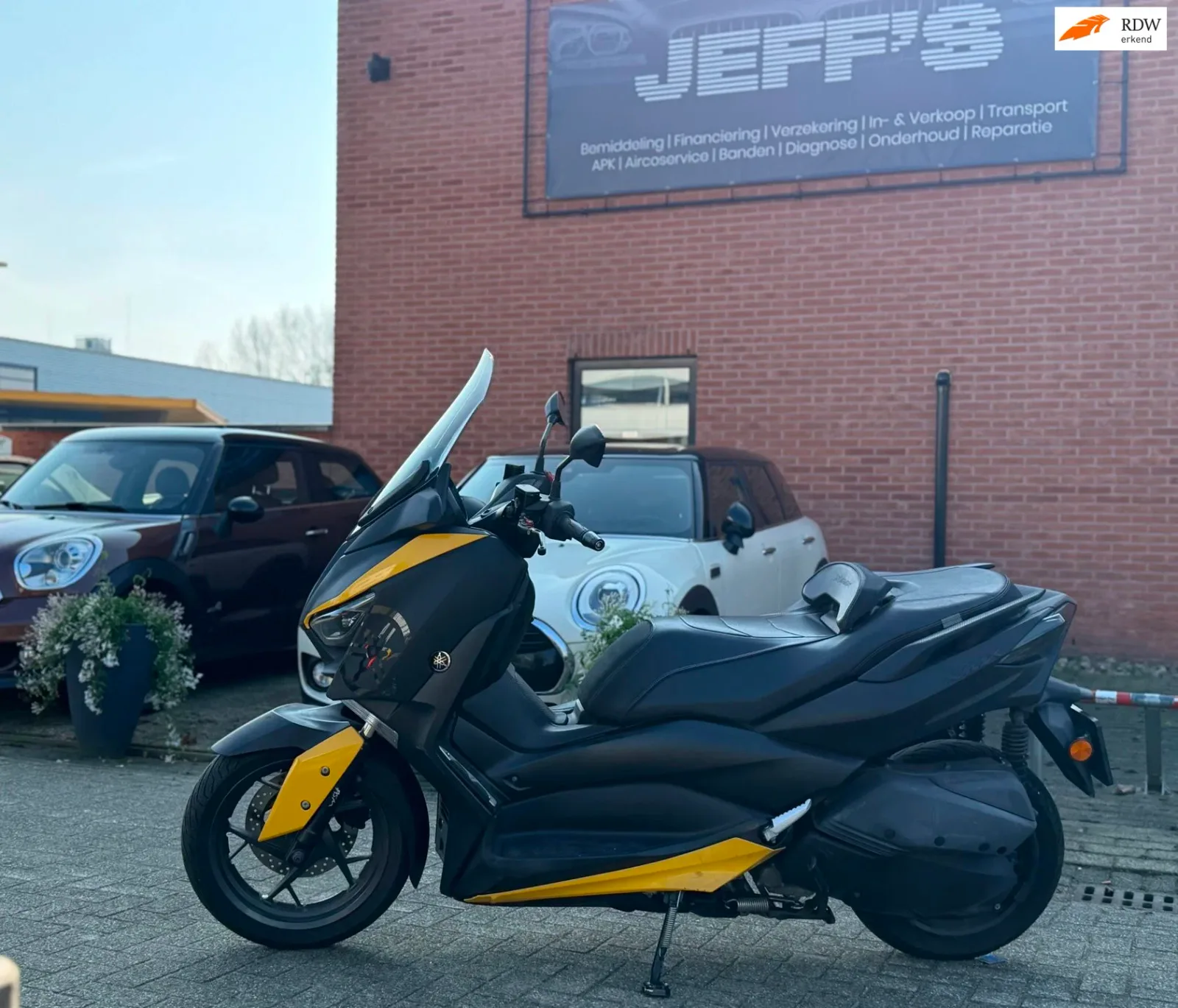 Yamaha XMAX 300 (2017) — foto 1