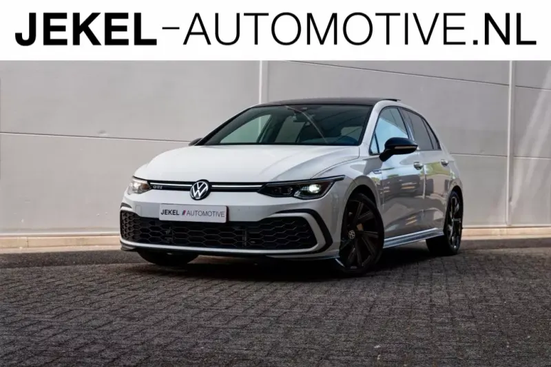 Volkswagen Golf (2023)