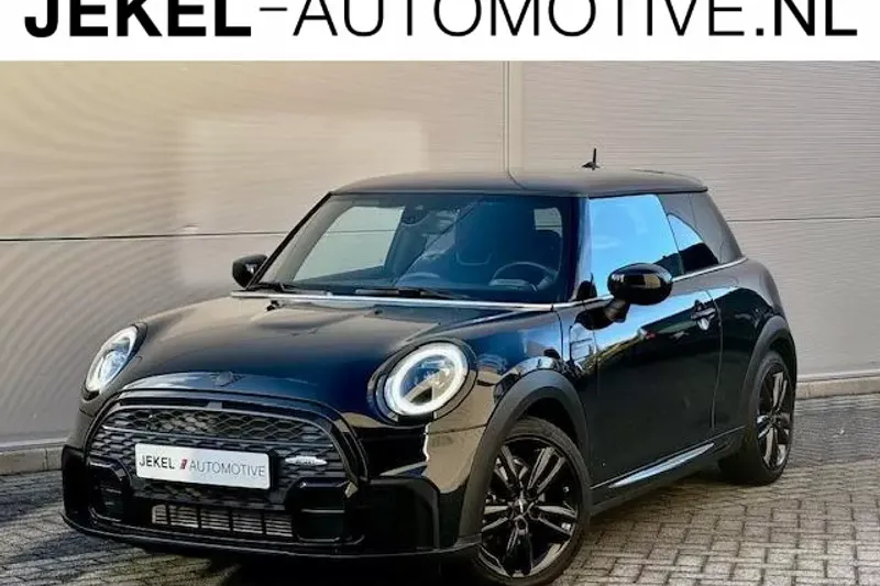 MINI Cooper (2023)