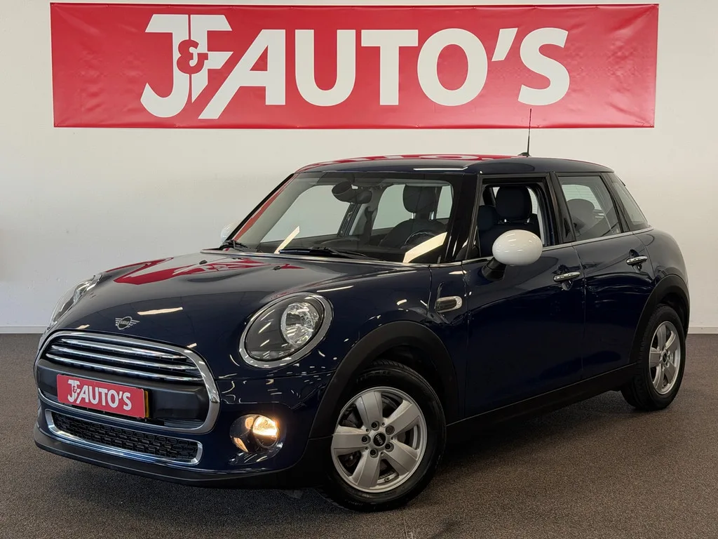 MINI One (2019) — foto 1