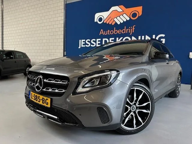 Mercedes-Benz GLA (2018) — foto 1