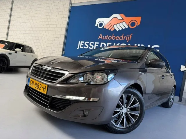Peugeot 308 (2015) — foto 1