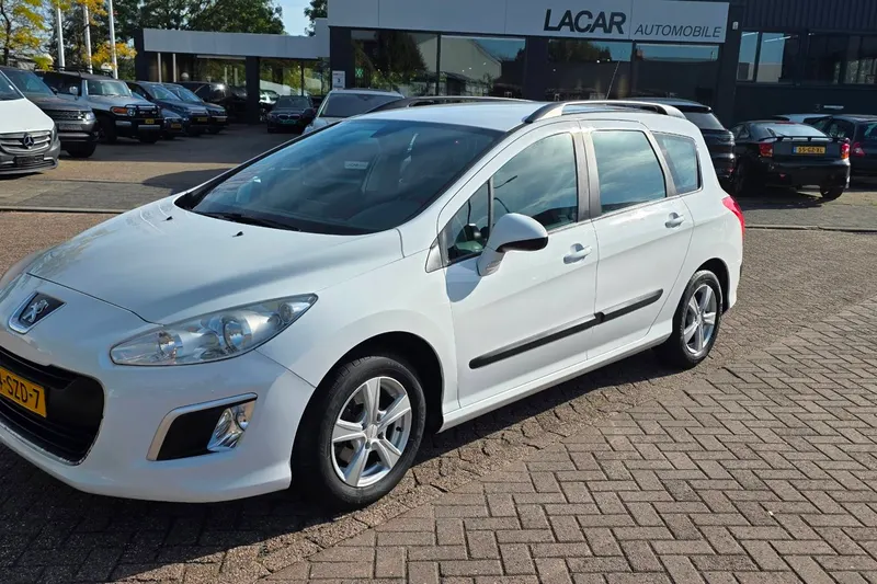 Peugeot 308 (2012)