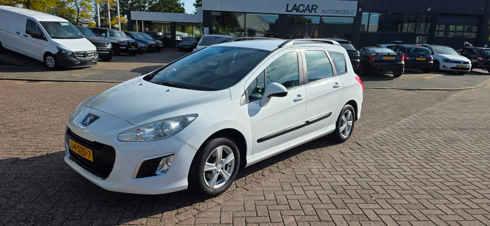 Peugeot 308 (2012) — foto 1