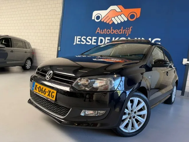 Volkswagen Polo (2012) — foto 1