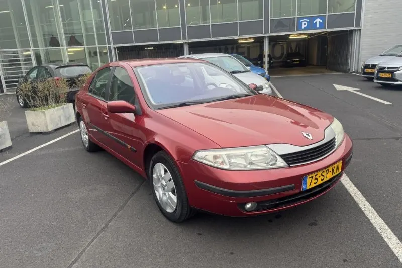 Renault Laguna (2003)