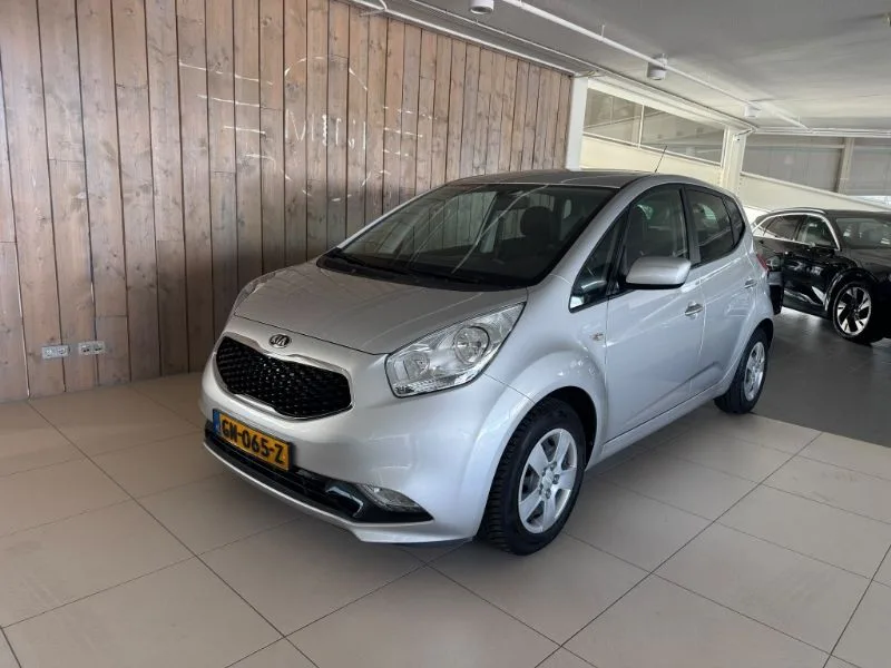 Kia Venga (2015) — foto 1