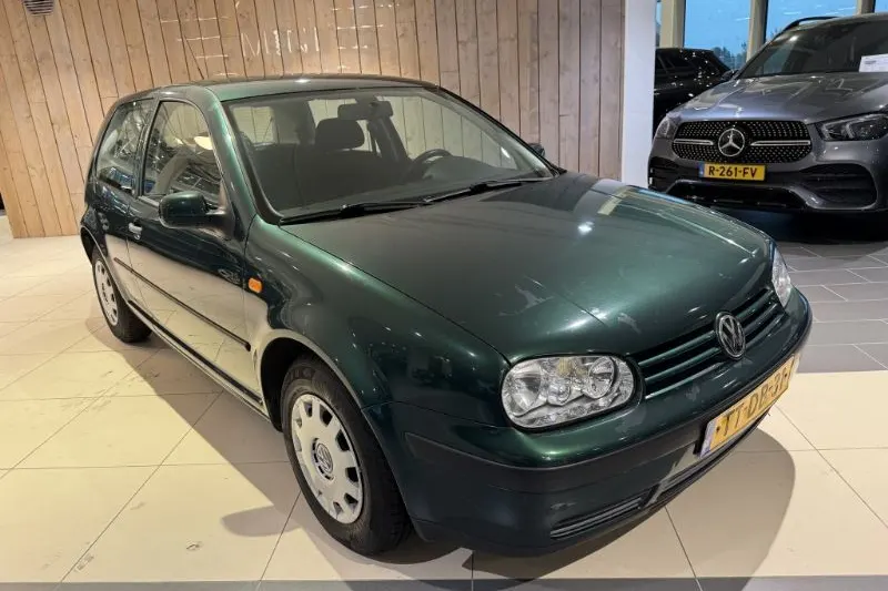 Volkswagen Golf (1998)