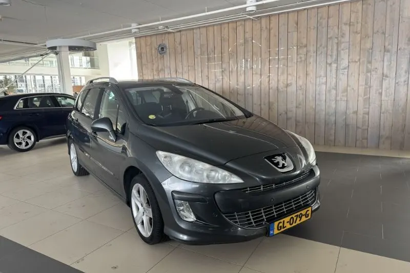 Peugeot 308 (2008)