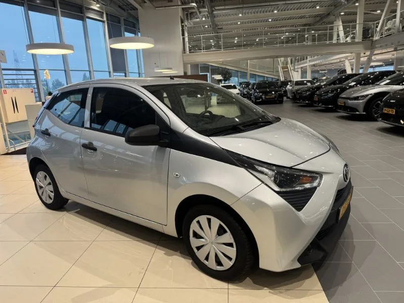 Toyota Aygo (2020) — foto 1
