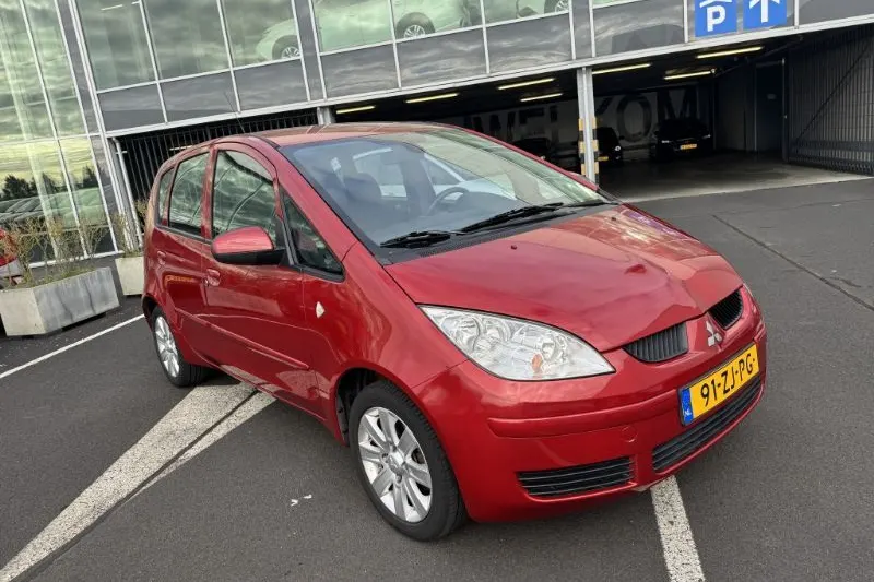 Mitsubishi Colt (2008)