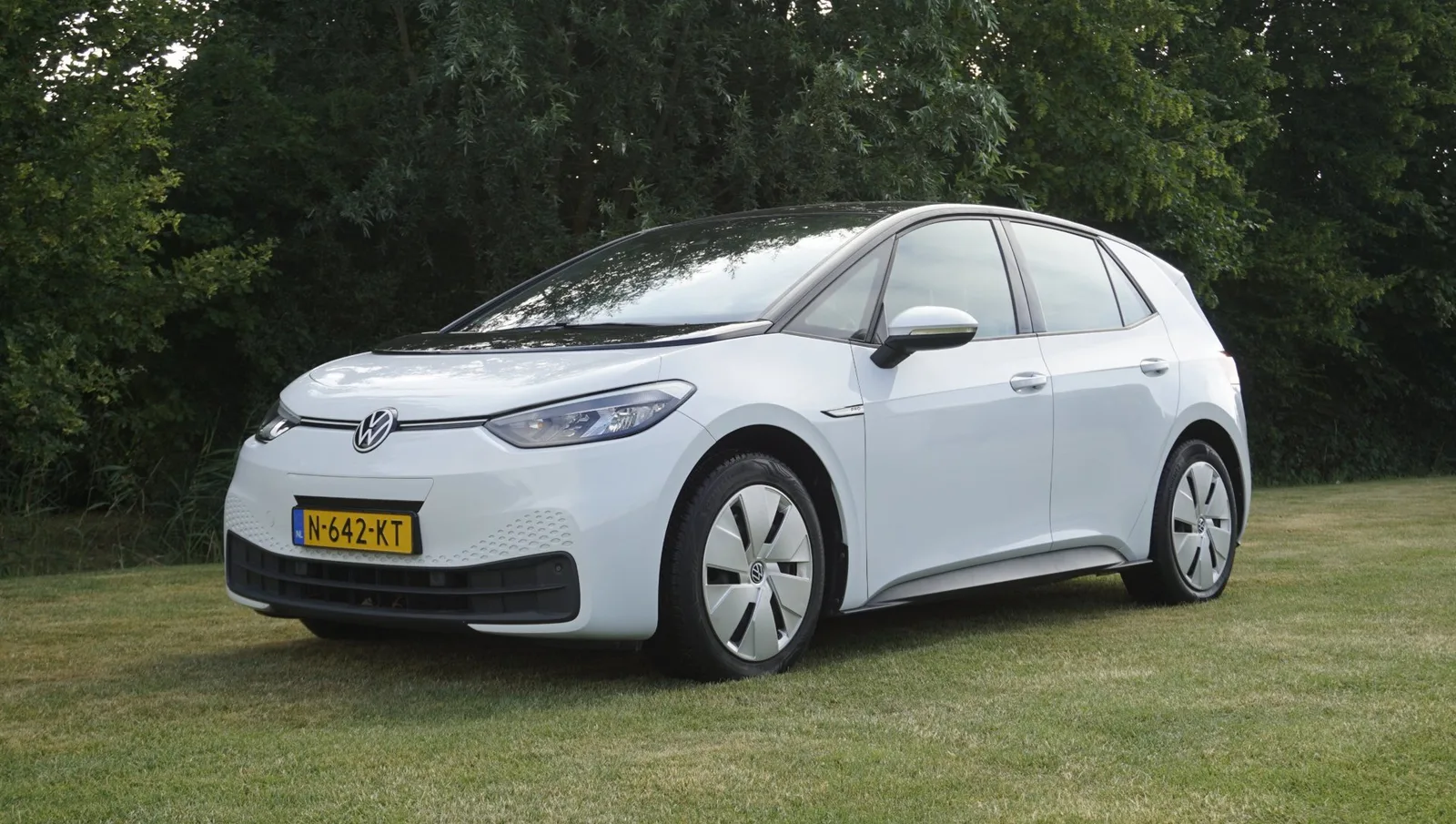 Volkswagen ID.3 (2021) — foto 1