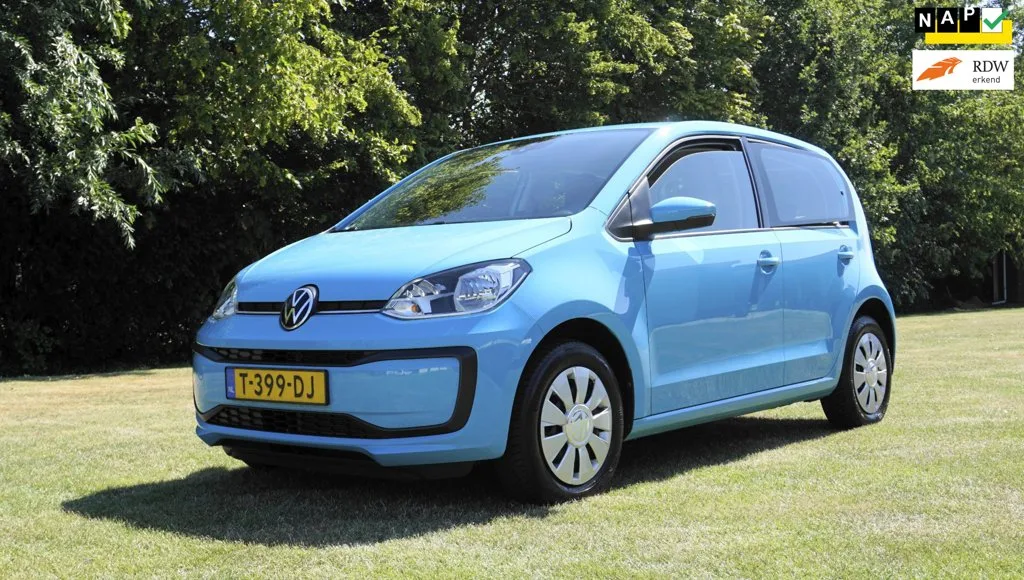 Volkswagen Up! (2023) — foto 1