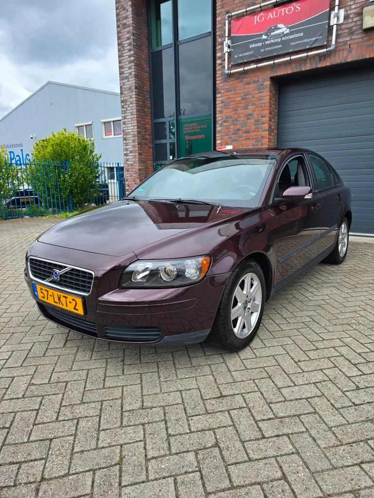 Volvo S40 (2004) — foto 1