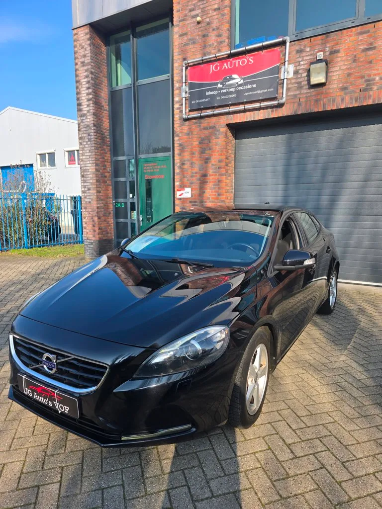 Volvo V40 (2013) — foto 1