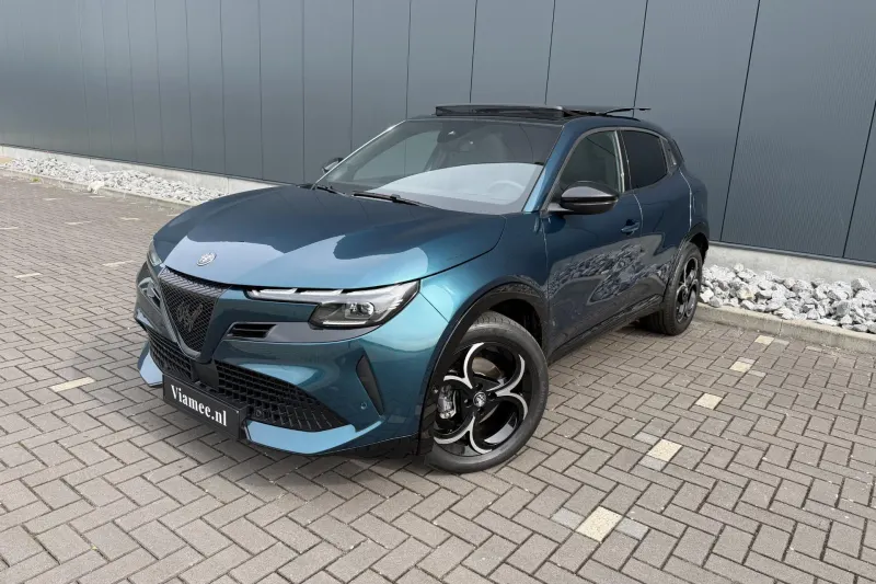 Alfa Romeo Junior (2025)