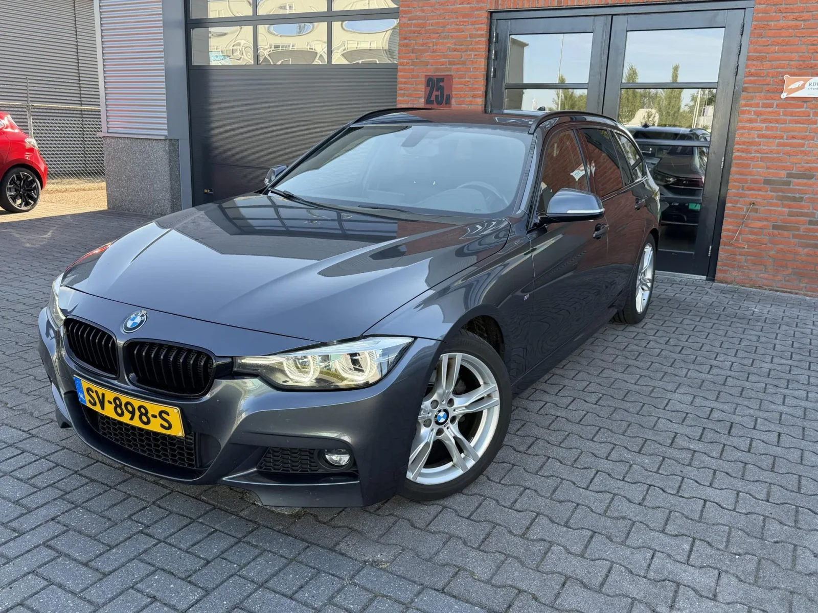 BMW 3-Serie (2018) — foto 1