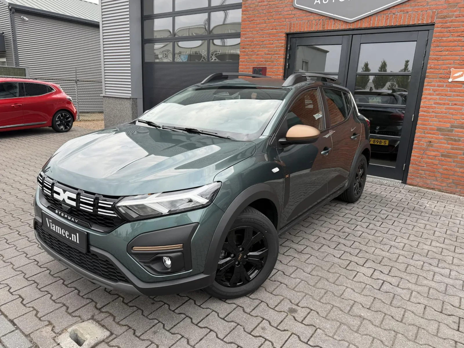 Dacia Sandero Stepway (2024) — foto 1